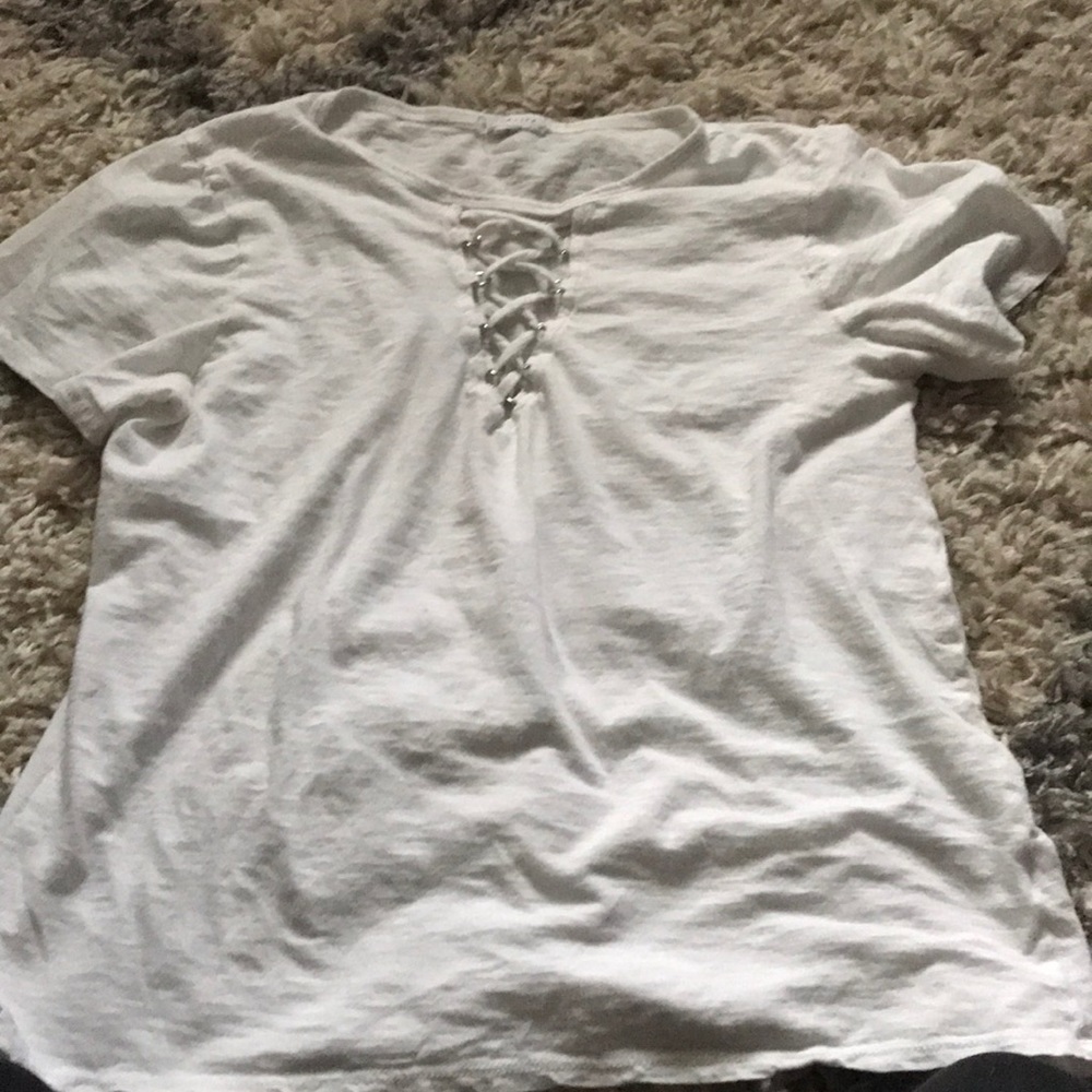 Whit lace up tee